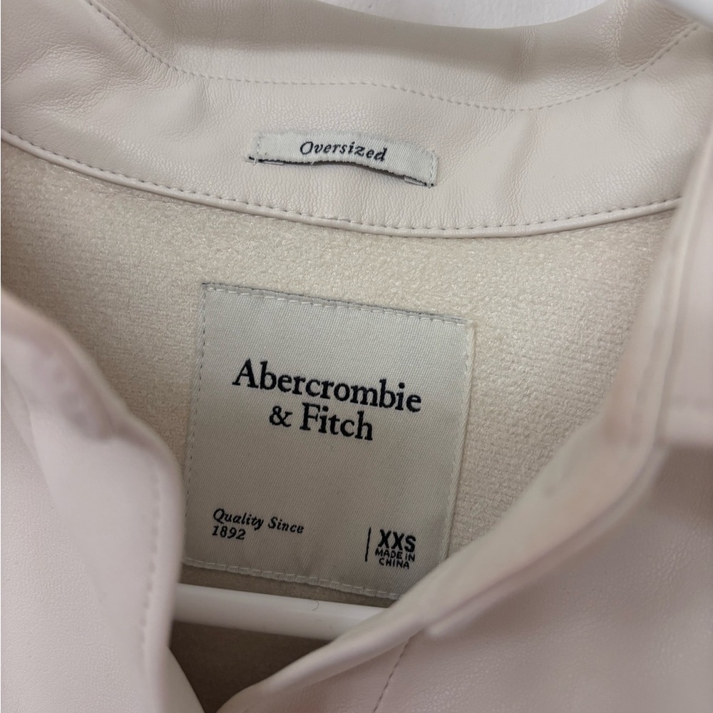 Cream Oversized Button Down Shirt Abercrombie and Fitch XXS Cream - Picture 2 of 3